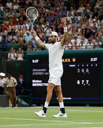 Matteo Berrettini (ITA) jubelt nach dem Sieg, Jubel, Freude, Emotion Tennis - Wimbledon 2023 - Grand Slam ITF ATP, Tennis Herren WTA, Tennis Damen - AELTC - London - - Great Britain - 8 July 2023. Copyright: xJuergenxHasenkopfx