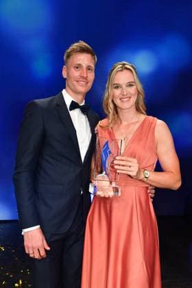 Denise Herrmann-Wick mit Ehemann Thomas Wick Bayerischer Sportpreis 2023 Preis, Ehrung, Verleihung BMW Welt München 08. Juli 2023