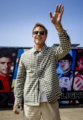 SILVERSTONE - Actor Brad Pitt arrives ahead of the British Grand Prix at the Silverstone Circuit. ANP SEM VAN DER WAL F1 Grand Prix of Great Britain 2023 xVIxANPxSportx xxANPxIVx 473316615 originalFilename: 473316615.jpg