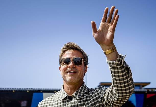 Sport Bilder des Tages SILVERSTONE - Actor Brad Pitt arrives ahead of the British Grand Prix at the Silverstone Circuit. ANP SEM VAN DER WAL F1 Grand Prix of Great Britain 2023 xVIxANPxSportx xxANPxIVx 473316640 originalFilename: 473316640.jpg