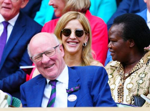 Mandatory Credit: Photo by Javier Garcia Shutterstock (14003010ae) Ellie Goulding in the Royal Box on Centre Court Wimbledon Tennis Championships, Day 7, The All England Lawn Tennis and Croquet Club, London, UK - 09 Jul 2023 Wimbledon Tennis Championships, Day 7, The All England Lawn Tennis and Croquet Club, London, UK - 09 Jul 2023  Copyright: xJavierxGarcia Shutterstockx 14003010ae