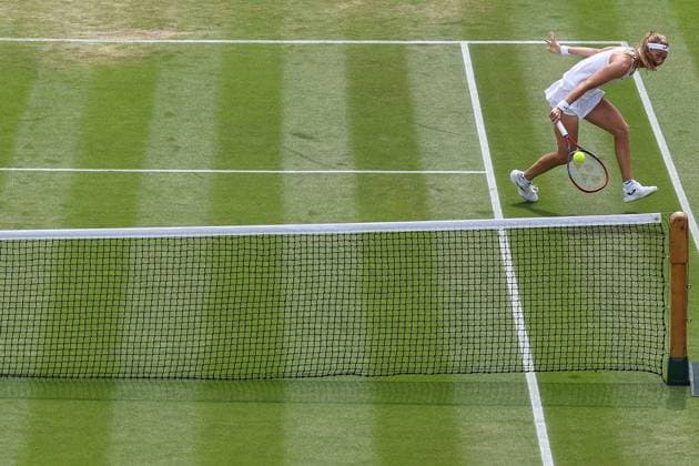 Wimbledon: Day Seven 9 July 2023, Wimbledon - Wimbledon Tennis Championships - Day Seven - Marie Bouzkova (CZE) returns close to the net - Photo: Charlotte Wilson Offside. Wimbledon UK Copyright: xCharlottexWilsonx xOffsidexOffside