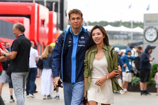 F1 Grand Prix of Great Britain - Qualifying Alexander Albon of Thailand and Williams with girlfriend, Lily in the paddock ahead of the Formula 1 Aramco British Grand Prix at Silverstone Circuit, Towcester, UK on Sunday 9th July 2023. United Kingdom  Copyright: xMIxNewsx originalFilename:fletcher-formula1230709_npmvU.jpg
