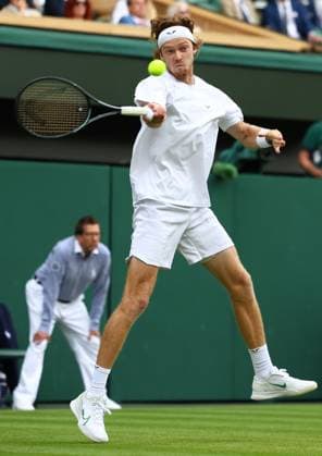 Mandatory Credit: Photo by Simon Dael Shutterstock (14003009bi) Andrey Rublev during his fourth round match Wimbledon Tennis Championships, Day 7, The All England Lawn Tennis and Croquet Club, London, UK - 09 Jul 2023 Wimbledon Tennis Championships, Day 7, The All England Lawn Tennis and Croquet Club, London, UK - 09 Jul 2023  Copyright: xSimonxDael Shutterstockx 14003009bi