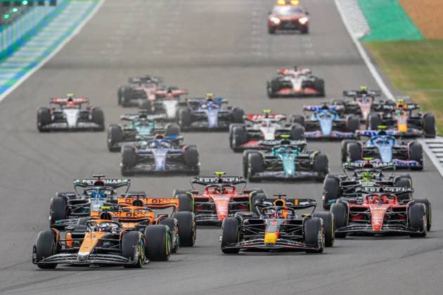 FORMULA 1 ARAMCO BRITISH GRAND PRIX 2023, 09 07 2023 Lando Norris 4 (GBR), McLaren MCL60 leads at the start of the FORMULA 1 ARAMCO BRITISH GRAND PRIX 2023 from Max Verstappen 1 (NED), HONDA Red Bull Racing RB19 at the Silverstone Circuit, Silverstone, United Kingdom on 9 July 2023 Editorial Use Only Copyright: xPhilxDuncanx ESM-0744-0008