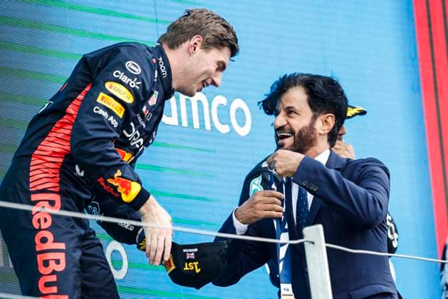 VERSTAPPEN Max (ned), Red Bull Racing RB19, portrait BEN SULAYEM Mohammed (uae), President of the FIA, portrait podium during the 2023 Formula 1 Aramco British Grand Prix, 10th round of the 2023 Formula One World Championship, WM, Weltmeisterschaft from July 7 to 9, 2023 on the Silverstone Circuit, in Silverstone, United Kingdom - F1 - BRITISH GRAND PRIX 2023 - RACE DPPI Panoramic 03323013__R3_1877