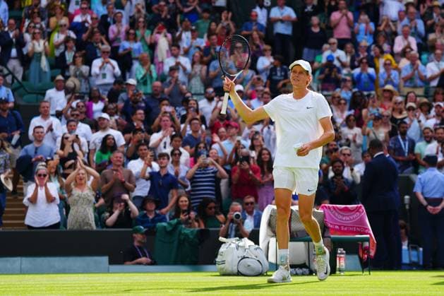 Mandatory Credit: Photo by Javier Garcia Shutterstock (14003010ep) Jannik Sinner celebrates victory in his fourth round match Wimbledon Tennis Championships, Day 7, The All England Lawn Tennis and Croquet Club, London, UK - 09 Jul 2023 Wimbledon Tennis Championships, Day 7, The All England Lawn Tennis and Croquet Club, London, UK - 09 Jul 2023  Copyright: xJavierxGarcia Shutterstockx 14003010ep
