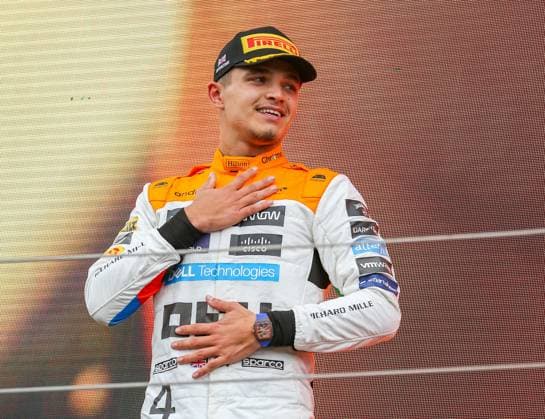 FORMULA 1 ARAMCO BRITISH GRAND PRIX 2023, 09 07 2023 Lando Norris 4 (GBR), McLaren MCL60 celebrates P2 on the podium during the FORMULA 1 ARAMCO BRITISH GRAND PRIX 2023 at the Silverstone Circuit, Silverstone, United Kingdom on 9 July 2023 Editorial Use Only Copyright: xPhilxDuncanx ESM-0744-0029