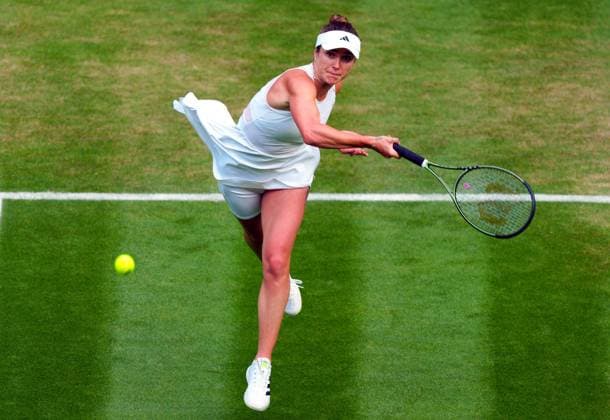 Mandatory Credit: Photo by Javier Garcia Shutterstock (14003010hh) Elina Svitolina during her fourth round match Wimbledon Tennis Championships, Day 7, The All England Lawn Tennis and Croquet Club, London, UK - 09 Jul 2023 Wimbledon Tennis Championships, Day 7, The All England Lawn Tennis and Croquet Club, London, UK - 09 Jul 2023  Copyright: xJavierxGarcia Shutterstockx 14003010hh