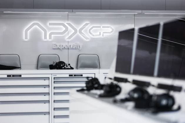 APEX APXGP fictional team for the F1 movie by Apple Studios Bruckheimer Films, illustration during the 2023 Formula 1 Aramco British Grand Prix, 10th round of the 2023 Formula One World Championship, WM, Weltmeisterschaft from July 7 to 9, 2023 on the Silverstone Circuit, in Silverstone, United Kingdom - F1 - BRITISH GRAND PRIX 2023 - RACE DPPI Panoramic  00123025_AV6_7897 