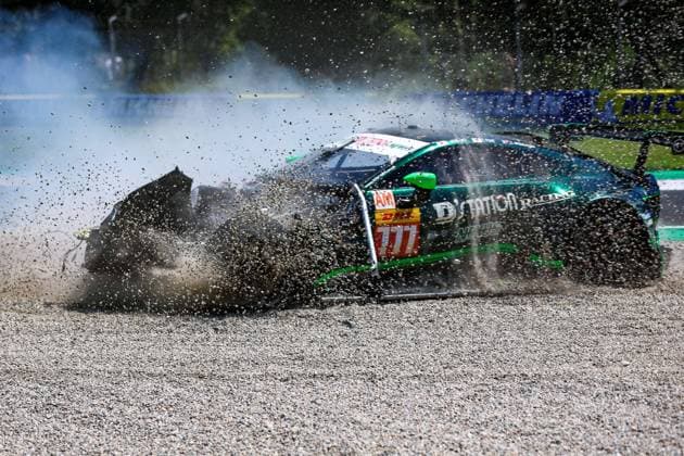 Bilder des Jahres 2023, Sport 07 Juli Sport Themen der Woche KW27 Sport Bilder des Tages CRASH 777 D STATION RACING (JPN) ASTON MARTIN VANTAGE AMR LMGTE AM) - SATOSHI HOSHINO (JPN) CASPER STEVENSON (GBR) TOMONOBU FUJII (JPN) MOTORSPORT : 6 Heures de Monza - 09 07 2023 MPSAgency Panoramic  