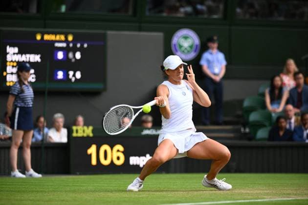 Wimbledon Championships Day 7 Iga Swiatek (POL) during her fourth round match at the 2023 Wimbledon Championships at the AELTC in London, UK on July 9, 2023. Photo by Corinne Dubreuil ABACAPRESS.COM London United Kingdom  Copyright: xDubreuilxCorinne ABACAx 860097_035 DubreuilxCorinne ABACAx 860097_035