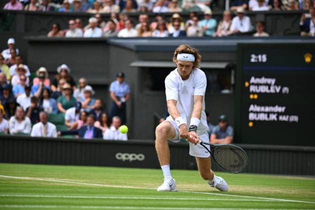 Wimbledon Championships Day 7 Andrey Rublev (RUS) during his fourth round match at the 2023 Wimbledon Championships at the AELTC in London, UK on July 9, 2023. Photo by Corinne Dubreuil ABACAPRESS.COM London United Kingdom  Copyright: xDubreuilxCorinne ABACAx 860097_059 DubreuilxCorinne ABACAx 860097_059