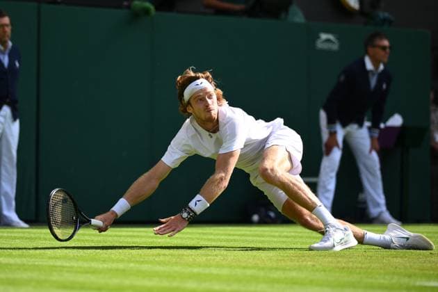 Wimbledon Championships Day 7 Andrey Rublev (RUS) during his fourth round match at the 2023 Wimbledon Championships at the AELTC in London, UK on July 9, 2023. Photo by Corinne Dubreuil ABACAPRESS.COM London United Kingdom  Copyright: xDubreuilxCorinne ABACAx 860097_075 DubreuilxCorinne ABACAx 860097_075