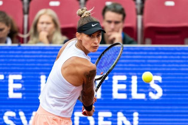 230710 Polona Hercog, Slovenien, under dag 1 av WTA, Tennis Damen Nordea Open den 10 juli 2023 i Bastad. Copyright: MATHILDAxAHLBERG BB230710MA012