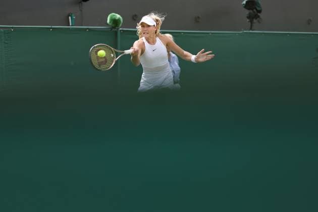 Wimbledon: Day Eight 10 July 2023, Wimbledon - Wimbledon Tennis Championships - Day Eight - Mirra Andreeva in action during her Ladies Singles round of 16 match against Madison Keys (USA) - Photo: Charlotte Wilson Offside. Wimbledon UK Copyright: xCharlottexWilsonx xOffsidexOffside