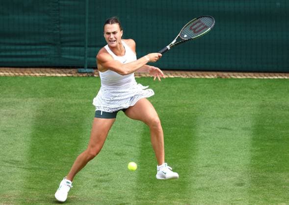 Mandatory Credit: Photo by Simon Dael Shutterstock (14003752bm) Aryna Sabalenka in action against Ekaterina Alexandrova Wimbledon Tennis Championships, Day 8, The All England Lawn Tennis and Croquet Club, London, UK - 10 Jul 2023 Wimbledon Tennis Championships, Day 8, The All England Lawn Tennis and Croquet Club, London, UK - 10 Jul 2023  Copyright: xSimonxDael Shutterstockx 14003752bm