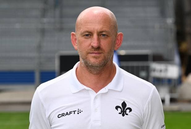 10.07.2023, xjhx, Fussball 1.Bundesliga, SV Darmstadt 98 - Fototermin Saison 2023 24, emspor, Trainer Torsten Lieberknecht, SV Darmstadt 98; 1.BL, Porträttermin 2023 2024 (DFL DFB REGULATIONS PROHIBIT ANY USE OF PHOTOGRAPHS as IMAGE SEQUENCES and or QUASI-VIDEO) Darmstadt