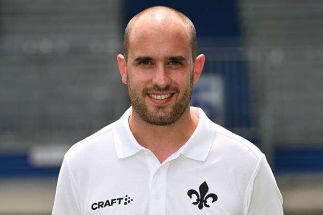 10.07.2023, xjhx, Fussball 1.Bundesliga, SV Darmstadt 98 - Fototermin Saison 2023 24 1.BL Porträttermin 2023 2024 emspor, v.l. Betreuer Matthias Neumann; SV Darmstadt 98; 1.BL, Porträttermin 2023 2024 (DFL DFB REGULATIONS PROHIBIT ANY USE OF PHOTOGRAPHS as IMAGE SEQUENCES and or QUASI-VIDEO) Darmstadt