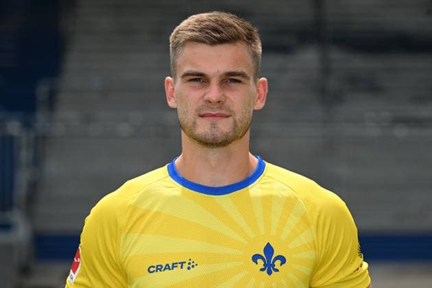 10.07.2023, xjhx, Fussball 1.Bundesliga, SV Darmstadt 98 - Fototermin Saison 2023 24 1.BL Porträttermin 2023 2024 emspor, v.l. Morten Behrens; SV Darmstadt 98; 1.BL, Porträttermin 2023 2024 (DFL DFB REGULATIONS PROHIBIT ANY USE OF PHOTOGRAPHS as IMAGE SEQUENCES and or QUASI-VIDEO) Darmstadt