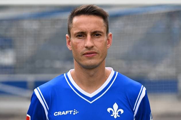 10.07.2023, xjhx, Fussball 1.Bundesliga, SV Darmstadt 98 - Fototermin Saison 2023 24 1.BL Porträttermin 2023 2024 emspor, v.l. Fabian Schnellhardt; SV Darmstadt 98; 1.BL, Porträttermin 2023 2024 (DFL DFB REGULATIONS PROHIBIT ANY USE OF PHOTOGRAPHS as IMAGE SEQUENCES and or QUASI-VIDEO) Darmstadt