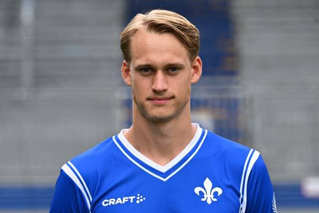 10.07.2023, xjhx, Fussball 1.Bundesliga, SV Darmstadt 98 - Fototermin Saison 2023 24 1.BL Porträttermin 2023 2024 emspor, v.l. Oscar Vilhelmsson; SV Darmstadt 98; 1.BL, Porträttermin 2023 2024 (DFL DFB REGULATIONS PROHIBIT ANY USE OF PHOTOGRAPHS as IMAGE SEQUENCES and or QUASI-VIDEO) Darmstadt