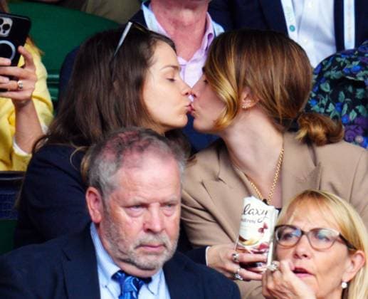 Mandatory Credit: Photo by Javier Garcia Shutterstock (14003748ir) Cara Delevingne and girlfriend Minke kissing (holding a bag of chocolates) in the crowd on Centre Court Wimbledon Tennis Championships, Day 8, The All England Lawn Tennis and Croquet Club, London, UK - 10 Jul 2023 Wimbledon Tennis Championships, Day 8, The All England Lawn Tennis and Croquet Club, London, UK - 10 Jul 2023  Copyright: xJavierxGarcia Shutterstockx 14003748ir