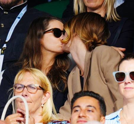 Mandatory Credit: Photo by Javier Garcia Shutterstock (14003748jm) Cara Delevingne and girlfriend Minke kissing in the crowd on Centre Court Wimbledon Tennis Championships, Day 8, The All England Lawn Tennis and Croquet Club, London, UK - 10 Jul 2023 Wimbledon Tennis Championships, Day 8, The All England Lawn Tennis and Croquet Club, London, UK - 10 Jul 2023  Copyright: xJavierxGarcia Shutterstockx 14003748jm