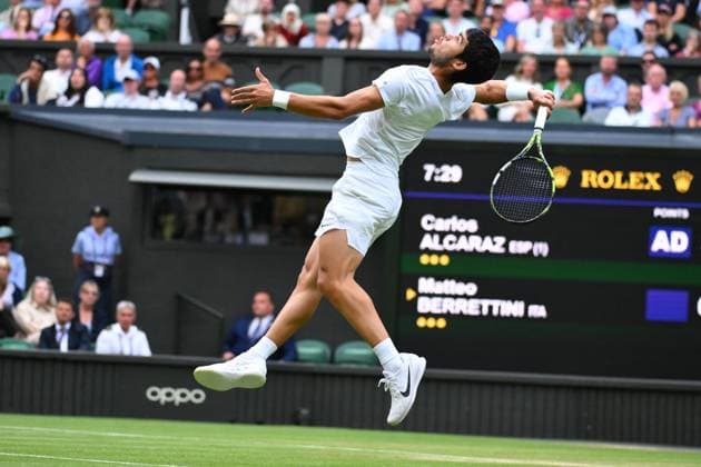Wimbledon Championships Day 8 Carlos Alcaraz (ESP) plays his fourth round match at the 2023 Wimbledon Championships at the AELTC in London, UK on July 10, 2023. Photo by Corinne Dubreuil ABACAPRESS.COM London United Kingdom  Copyright: xDubreuilxCorinne ABACAx 860224_137 DubreuilxCorinne ABACAx 0263308355st