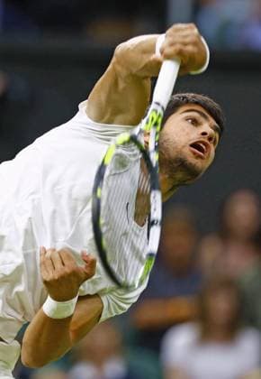 Tennis: Wimbledon championships Carlos Alcaraz of Spain plays against Matteo Berrettini of Italy in the men s singles fourth round at the Wimbledon tennis tournament in London on July 10, 2023.  A14AA0001669963P  