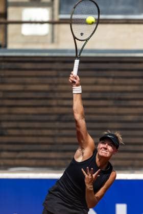 230711 Kajsa Rinaldo Persson, Sverige, under dag 2 av WTA, Tennis Damen Nordea Open den 11 juli 2023 i Bastad. Copyright: MATHILDAxAHLBERG BB230711MA005