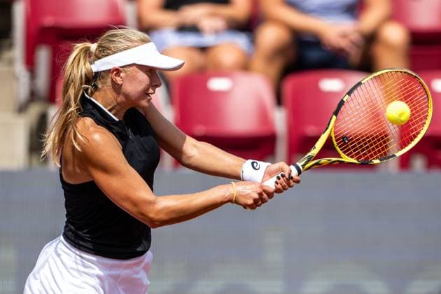 230711 Lisa Zaar, Sverige, under dag 2 av WTA, Tennis Damen Nordea Open den 11 juli 2023 i Bastad. Copyright: MATHILDAxAHLBERG BB230711MA018