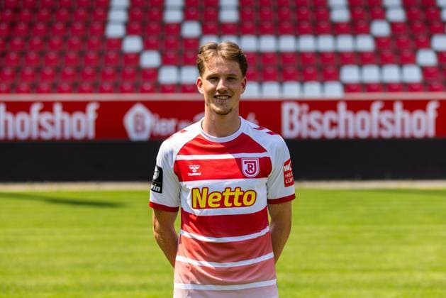 11.07.2023, Fussball, GER, Saison, 3.Liga, Porträttermin 2023 2024, SSV Jahn Regensburg Christian Viet; SSV Jahn Regensburg; 3.Liga, Porträttermin 2023 2024, DFL REGULATIONS PROHIBIT ANY USE OF PHOTOGRAPHS AS IMAGE SEQUENCES AND OR QUASI-VIDEO.