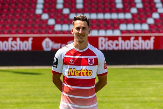 11.07.2023, Fussball, GER, Saison, 3.Liga, Porträttermin 2023 2024, SSV Jahn Regensburg Konrad Faber; SSV Jahn Regensburg; 3.Liga, Porträttermin 2023 2024, DFL REGULATIONS PROHIBIT ANY USE OF PHOTOGRAPHS AS IMAGE SEQUENCES AND OR QUASI-VIDEO.