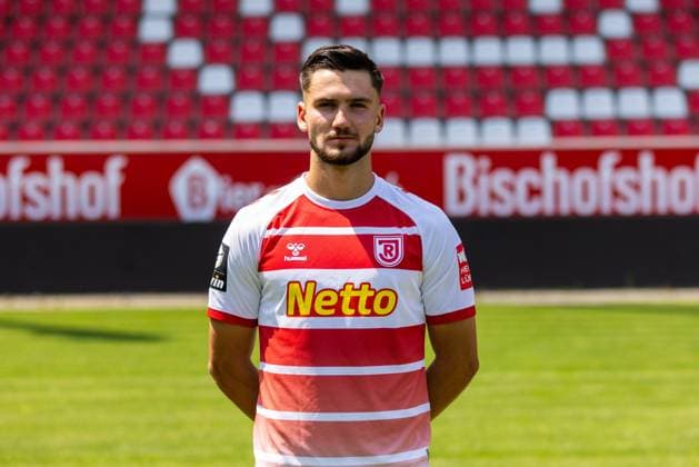 11.07.2023, Fussball, GER, Saison, 3.Liga, Porträttermin 2023 2024, SSV Jahn Regensburg Christian Schmidt; SSV Jahn Regensburg; 3.Liga, Porträttermin 2023 2024, DFL REGULATIONS PROHIBIT ANY USE OF PHOTOGRAPHS AS IMAGE SEQUENCES AND OR QUASI-VIDEO.