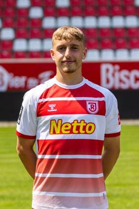 11.07.2023, Fussball, GER, Saison, 3.Liga, Porträttermin 2023 2024, SSV Jahn Regensburg Noel Eichinger; SSV Jahn Regensburg; 3.Liga, Porträttermin 2023 2024, DFL REGULATIONS PROHIBIT ANY USE OF PHOTOGRAPHS AS IMAGE SEQUENCES AND OR QUASI-VIDEO.