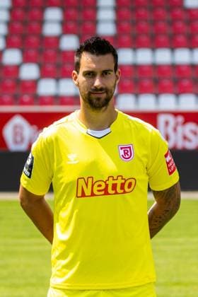 11.07.2023, Fussball, GER, Saison, 3.Liga, Porträttermin 2023 2024, SSV Jahn Regensburg Alexander Weidinger; SSV Jahn Regensburg; 3.Liga, Porträttermin 2023 2024, DFL REGULATIONS PROHIBIT ANY USE OF PHOTOGRAPHS AS IMAGE SEQUENCES AND OR QUASI-VIDEO.