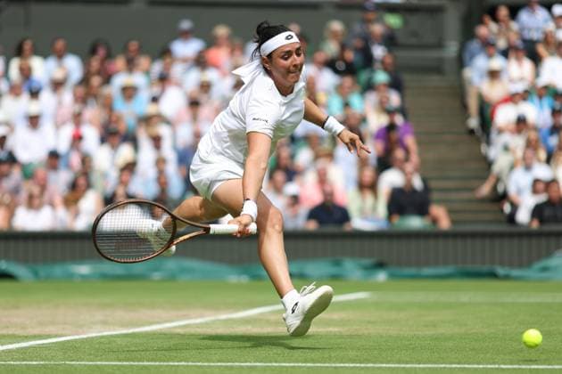 Wimbledon: Day Ten 12 July 2023, Wimbledon - Wimbledon Tennis Championships - Day Ten - Ons Jabeur (TUN) in action during her Ladies Singles Quarter Finals match against Elena Rybakina (KAZ) - Photo: Charlotte Wilson Offside. Wimbledon UK Copyright: xCharlottexWilsonx xOffsidexOffside