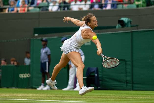 Tennis - Wimbledon Championship 2023 - Day 10 LONDON, ENGLAND - Wednesday, July 12, 2023: Elena Rybakina (KAZ) during the Ladies Singles Quarter-Final match on Day Ten of The Championships Wimbledon 2023 at the All England Lawn Tennis and Croquet Club. LONDON All England Lawn Tennis and Croq GREATER LONDON ENGLAND  Copyright: xKirstenxHolstx P2023-07-12-Wimbledon_Day_10-6