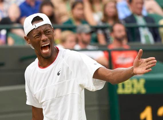 2023 Wimbledon Championships Christopher Eubanks (USA) reacts in frustration during his match against Daniil Medvedev (RUS) in the mens quarter finals on Day 10 at the 2023 Wimbledon Championships at the All England Club, London, UK, 12 July 2023, Credit:Peter van den Berg Avalon United Kingdom, England, London, All England Lawn Tennis and Croquet Club  Copyright: xPeterxvanxdenxBergx xAvalonx PCN_TENNIS_CHRIS_EUBANKS_788727452