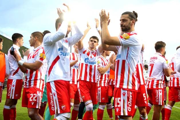 Russian Federation. Saint-Petersburg. Stadium Change. The award ceremony of the Paris Premier Cup after the end of the match Crvena Zvezda Belgrade - Fenerbahce Istanbul. The joy of the players of the Crvena Zvezda football club. Jovan Mijatovic, Aleksandar Dragovic MaksimxKonstantinov