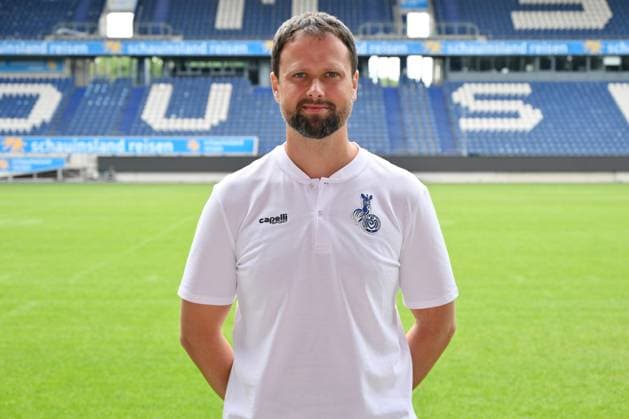 Oliver Grabowski; MSV Duisburg; 3.Liga, Porträttermin 2023 2024 Duisburg Schauinsland Reisen Arena Nordrhein-Westfalen Deutschland