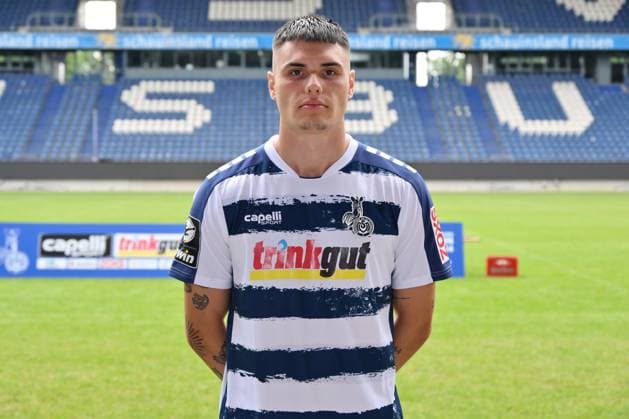 Niklas Kölle; MSV Duisburg; 3.Liga, Porträttermin 2023 2024 Duisburg Schauinsland Reisen Arena Nordrhein-Westfalen Deutschland