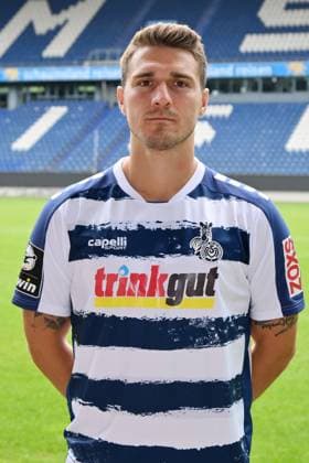 Benjamin Girth; MSV Duisburg; 3.Liga, Porträttermin 2023 2024 Duisburg Schauinsland Reisen Arena Nordrhein-Westfalen Deutschland
