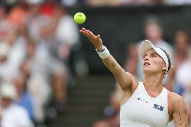 Wimbledon: Day Eleven 13 July 2023, Wimbledon - Wimbledon Tennis Championships - Day Eleven - Marketa Vondrousova (CZE) throws the ball up to serve during her Ladies Singles Semi Finals match against Elina Svitolina (UKR) - Photo: Charlotte Wilson Offside. Wimbledon UK Copyright: xCharlottexWilsonx xOffsidexOffside