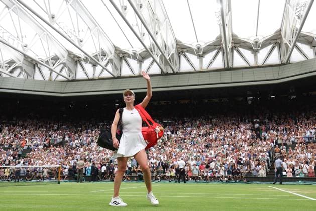 Wimbledon: Day Eleven 13 July 2023, Wimbledon - Wimbledon Tennis Championships - Day Eleven - Elina Svitolina (UKR) looks dejected following her Ladies Singles Semi Finals match loss against Marketa Vondrousova (CZE) - Photo: Charlotte Wilson Offside. Wimbledon UK Copyright: xCharlottexWilsonx xOffsidexOffside