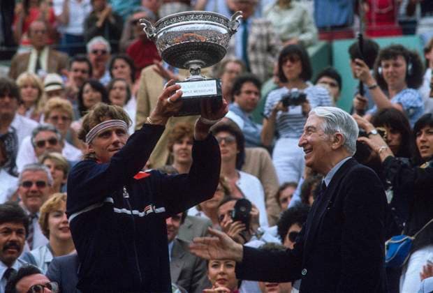 French Tennis Open - Files Former tennis legend RenÃ Lacoste congratulates Sweden s Bjorn Borg winner of the Final of the French Tennis Open against Czech Republic Ivan Lendl In Roland-Garros Stadium, Paris, France on May 25th, 1981 Photo by Henri Szwarc ABACAPRESS.COM Paris Paris France  Copyright: xSzwarcxHenri ABACAx 501187_006 SzwarcxHenri ABACAx 501187_006