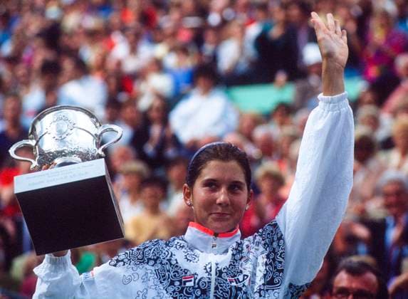 French Tennis Open - Files Yugoslavia s Monica Seles winner of the French Tennis Open against Germany s Steffi Graf In Roland-Garros Stadium, Paris, France on May 25th, 1992.. Photo by Henri Szwarc ABACAPRESS.COM Paris Paris France  Copyright: xSzwarcxHenri ABACAx 501187_050 SzwarcxHenri ABACAx 501187_050