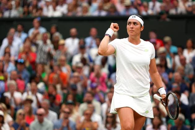 Mandatory Credit: Photo by Ella Ling Shutterstock (14006843cr) Ons Jabeur during her semi final match Wimbledon Tennis Championships, Day 11, The All England Lawn Tennis and Croquet Club, London, UK - 13 Jul 2023 Wimbledon Tennis Championships, Day 11, The All England Lawn Tennis and Croquet Club, London, UK - 13 Jul 2023  Copyright: xEllaxLing Shutterstockx 14006843cr