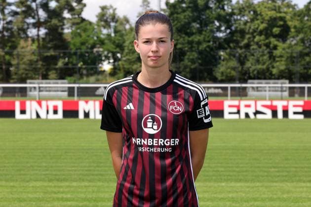12.07.2023 - 1. FC Nürnberg FCN Club - Saison 2023 2024 - Fototermin Porträttermin Frauen - Einzelbild Einzelfoto Portrait Porträt Kopfbild - Sportfoto Zink DaMa - xdaxmax - Einzelbild Einzelfoto Portrait Porträt Kopfbild - Nele Bauereisen (23, 1. FC Nürnberg FCN )